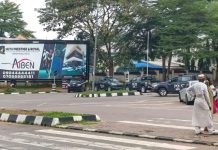 POLICE BARRICADE VENUE AS PDP FACTION MOVES TO RATIFY JONATHAN AS 2027 PRESIDENTIAL CANDIDATE
